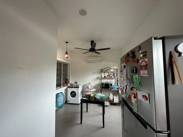 Extended wet kitchen and work area